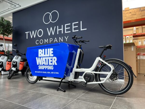 Blue Water Shipping folieret cykel for at illustrere eksempel